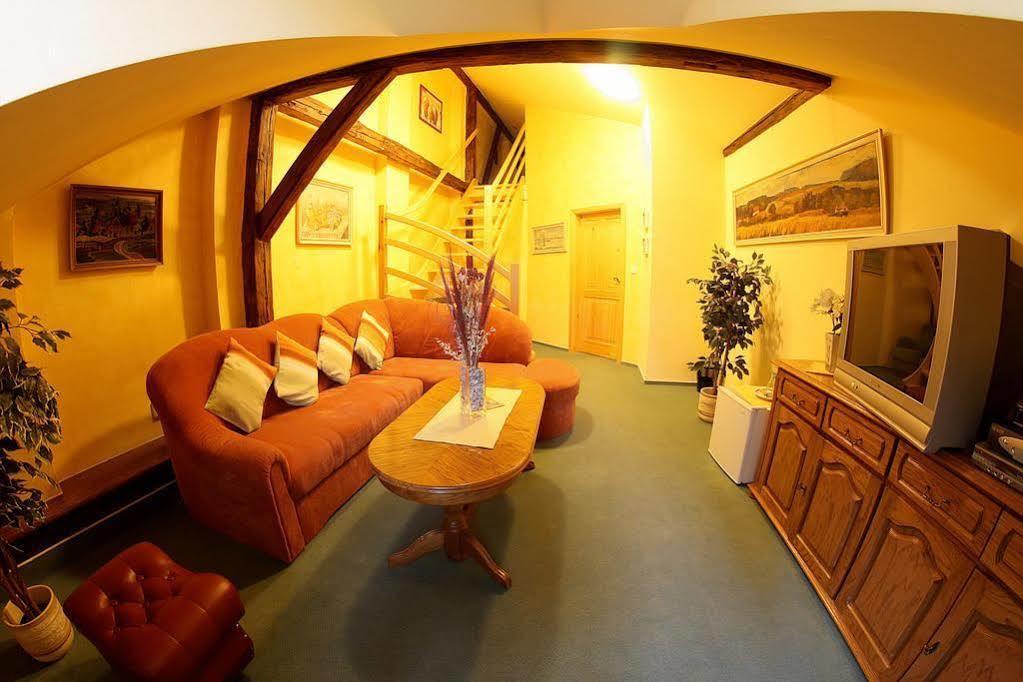 Mahleruv Na Hradbach 3* Їглава